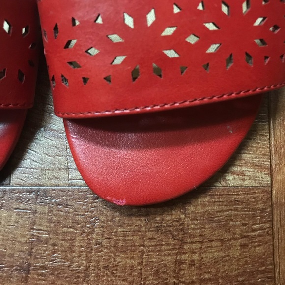 💕Girls Red Ankle Sandals - Picture 5 of 5